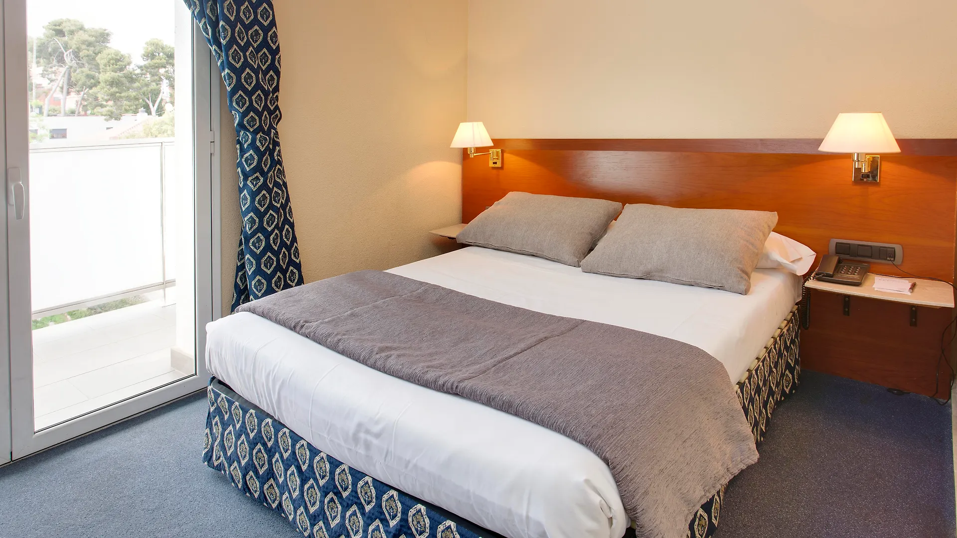 Hotel Astari Tarragona España